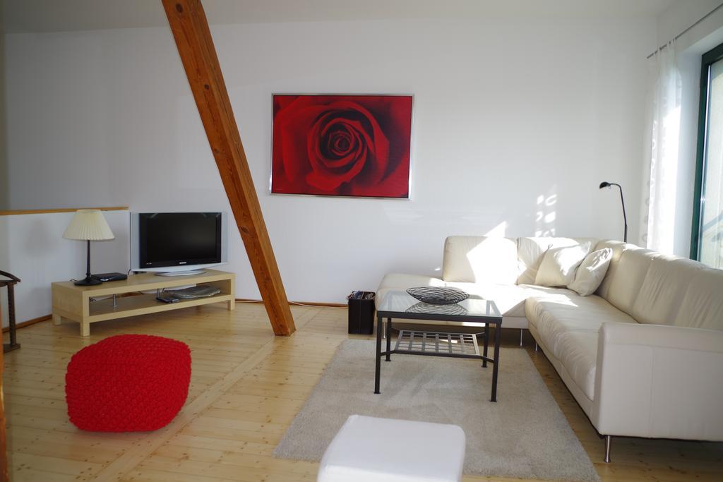 Haus Am See In Kleinzerlang Room photo